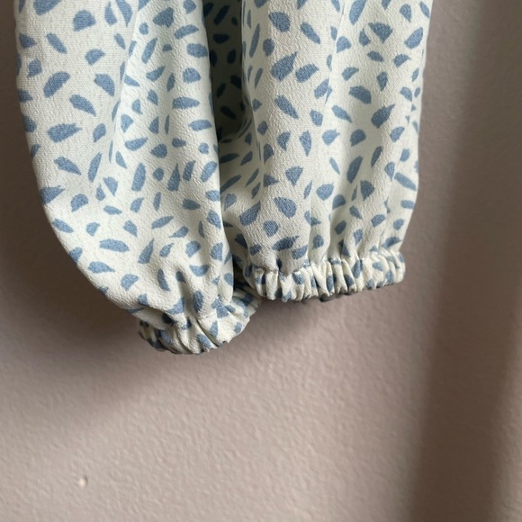 Sadie & Sage Front Tie Ruffle Long Sleeve Cropped Top Women's Size Small - Picture 4 of 7